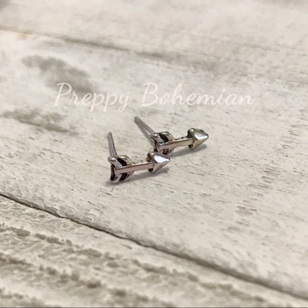 Arrow earrings - Picture 2 of 2